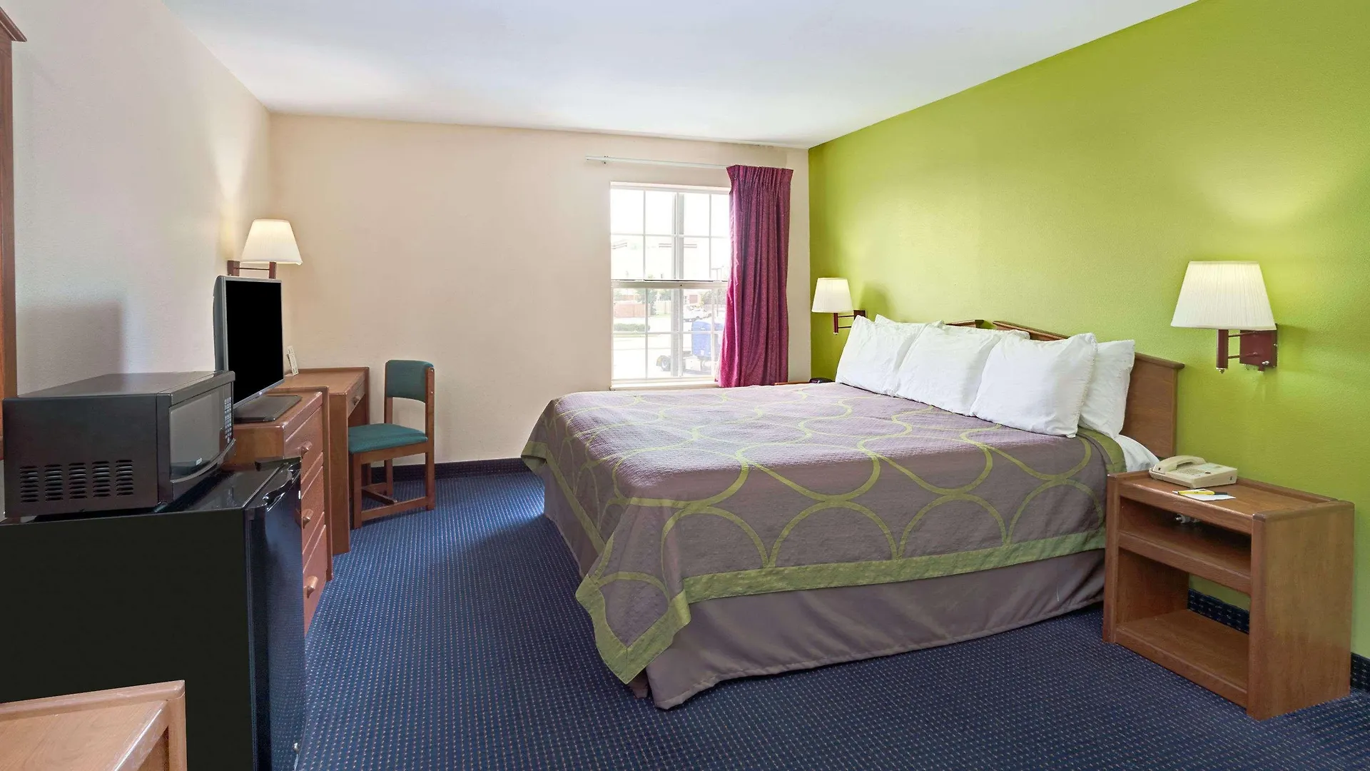 Super 8 By Wyndham Louisville/Expo Center Louisville